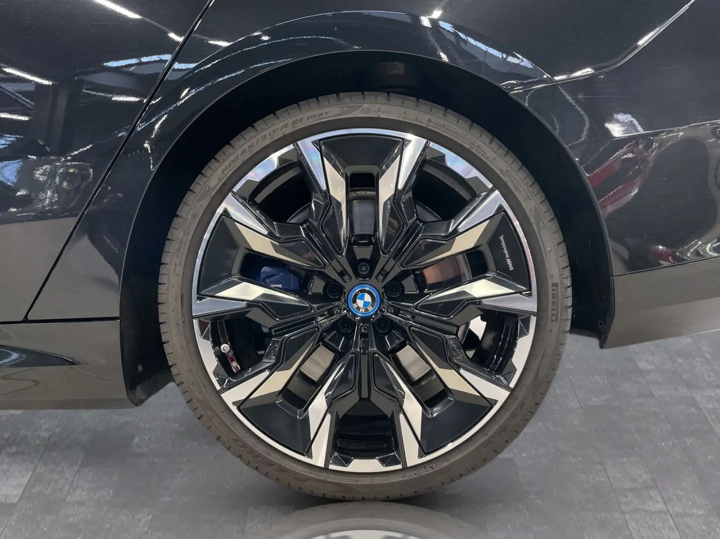 550e xDrive Limousine M Sport