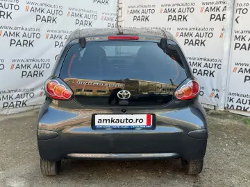 Toyota Aygo - 2011
