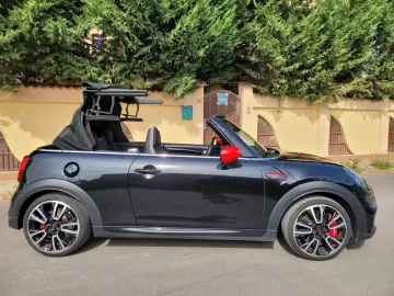 MINI John Cooper Works Cabrio