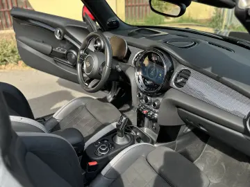 MINI John Cooper Works Cabrio