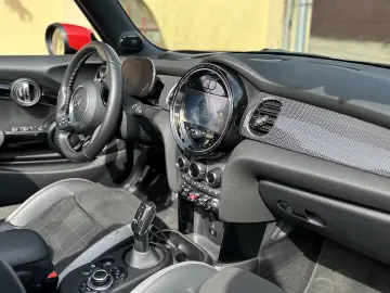 MINI John Cooper Works Cabrio