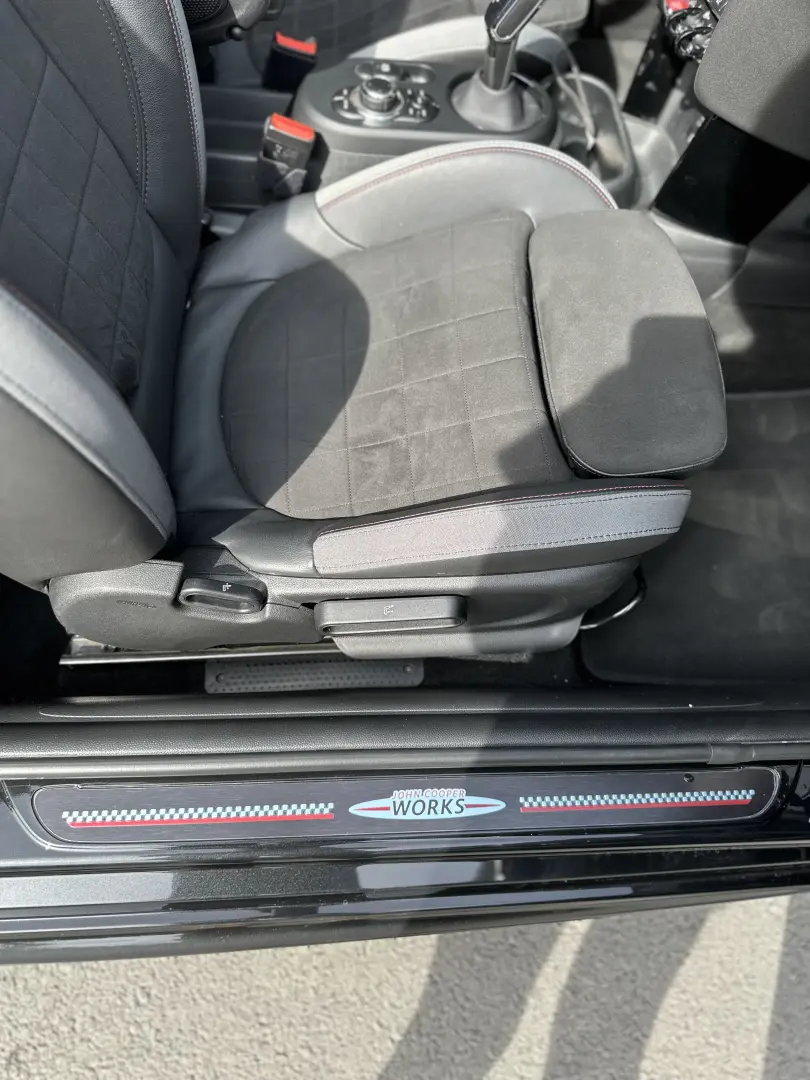 MINI John Cooper Works Cabrio