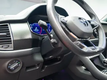 SKODA KODIAQ  2.0 TDI 4X4 DSG Sportline