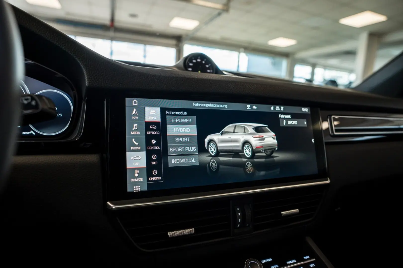 Cayenne E-Hybrid el.AHK 21 Spyder Carbon 360 HUD