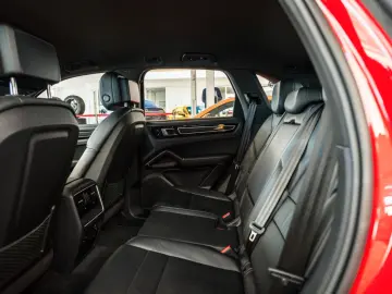 Cayenne E-Hybrid el.AHK 21 Spyder Carbon 360 HUD