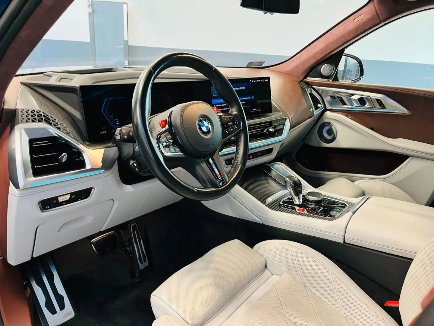 XM HUD KEYLESS BOW&WILK PANO 360 KAMERA MASSAGE