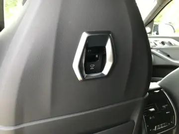 XM AHK B&W Surround DAB Komfortzg.