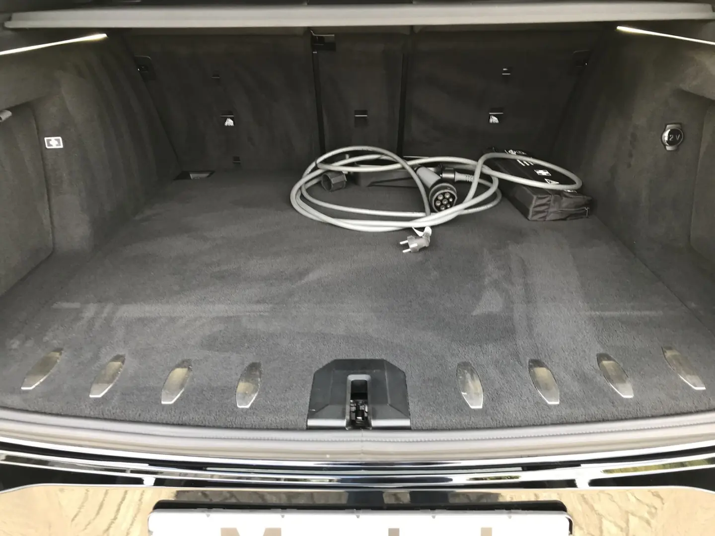 XM AHK B&W Surround DAB Komfortzg.