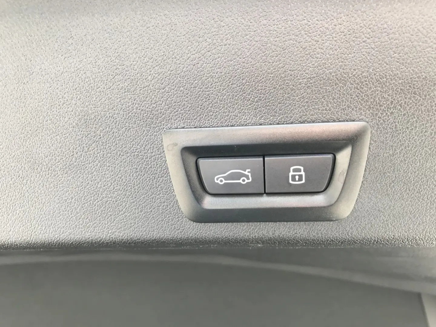 XM AHK B&W Surround DAB Komfortzg.