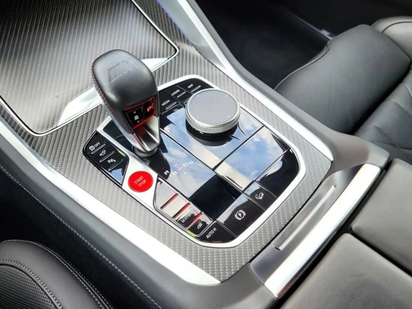 XM xDrive GARANTIE B&W MASSAGE HUD eAHK 23'' SOF