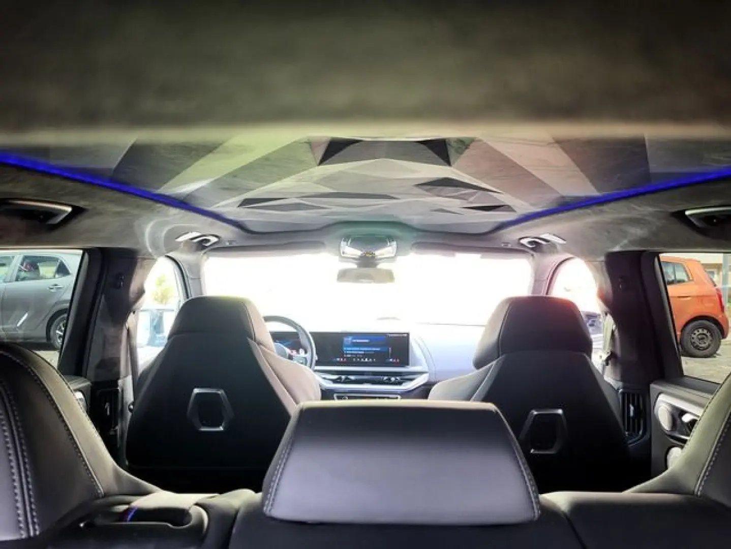 XM xDrive GARANTIE B&W MASSAGE HUD eAHK 23'' SOF