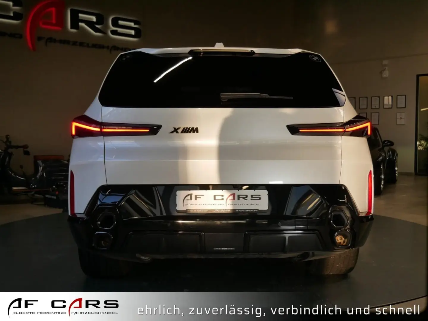 XM Shadow-Line DA Prof. B&W Soft-Close