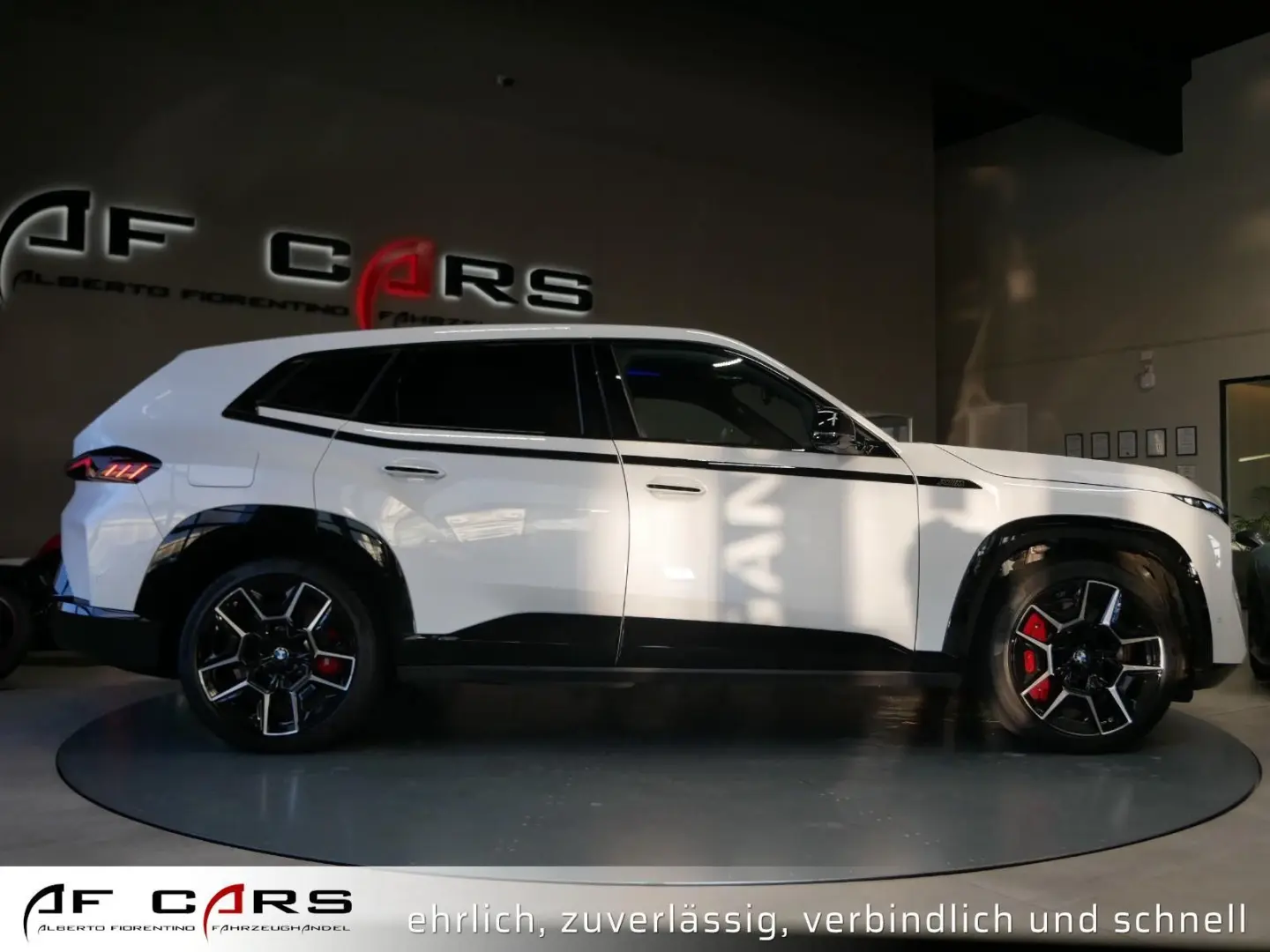 XM Shadow-Line DA Prof. B&W Soft-Close