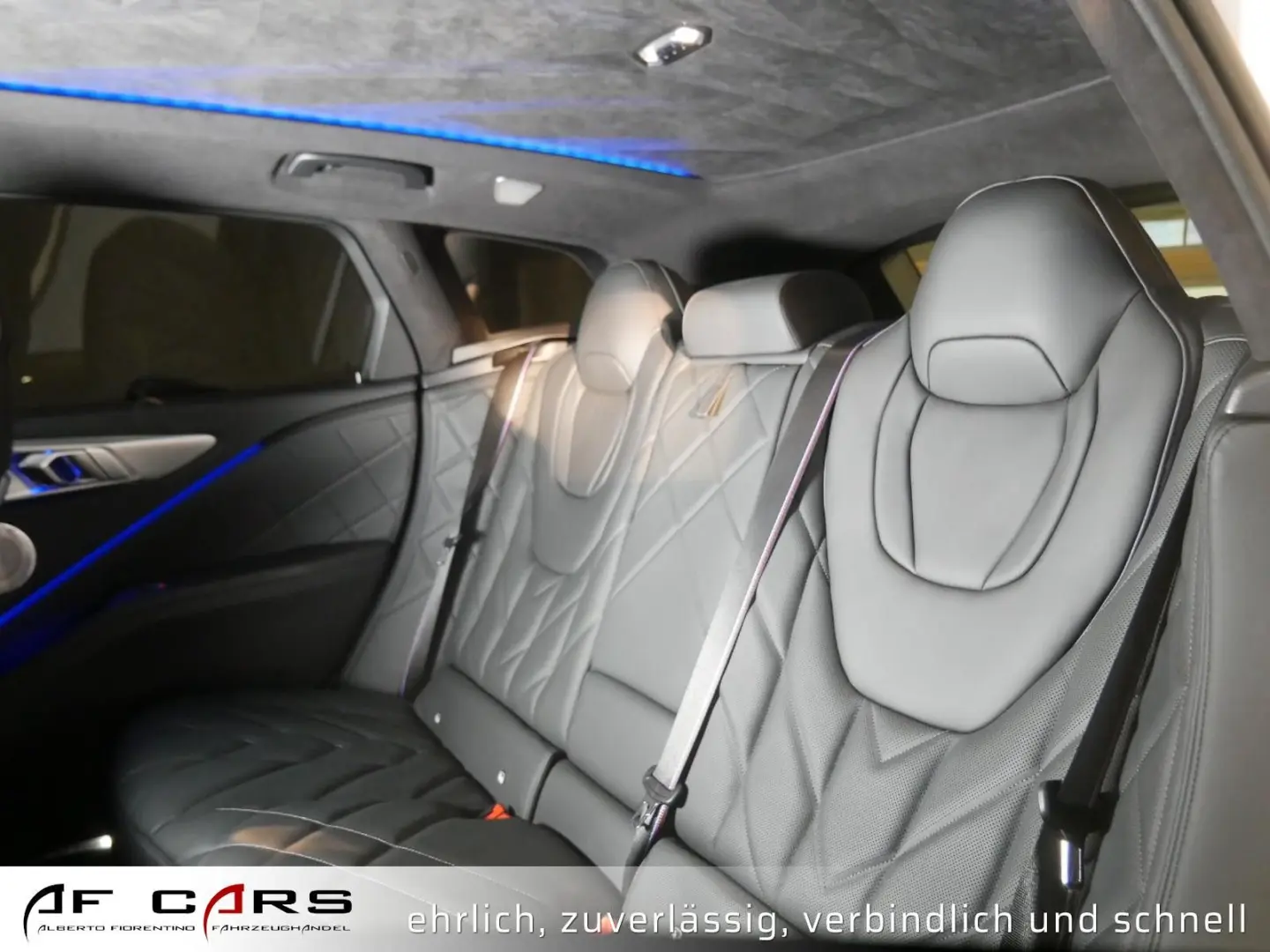 XM Shadow-Line DA Prof. B&W Soft-Close