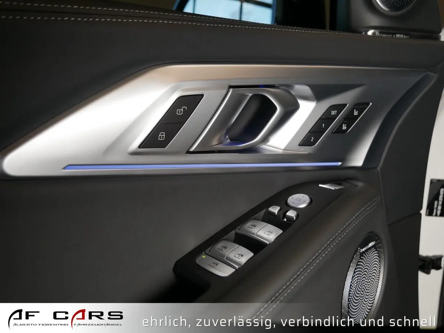 XM Shadow-Line DA Prof. B&W Soft-Close