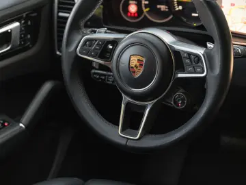 Cayenne E-Hy SportDesign HUD ACC 22 SpoAbg eAHK