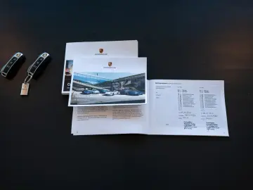 Cayenne E-Hy SportDesign HUD ACC 22 SpoAbg eAHK