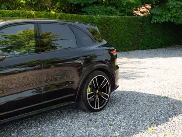 Cayenne E-Hy SportDesign HUD ACC 22 SpoAbg eAHK