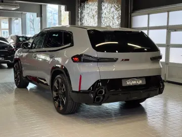 XM Label~BOWERS&WILKIN~HUD~KAMERA 360 ~23