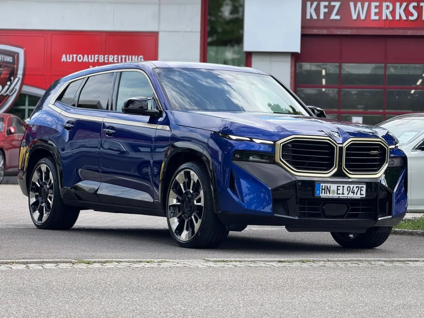 XM Individual Marina Bay Blau Merino Leder