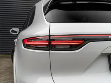 Cayenne Matrix LED BOSE Porsche InnoDrive uvm.