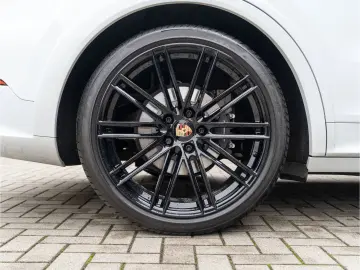 Cayenne Matrix LED BOSE Porsche InnoDrive uvm.