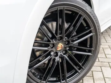 Cayenne Matrix LED BOSE Porsche InnoDrive uvm.