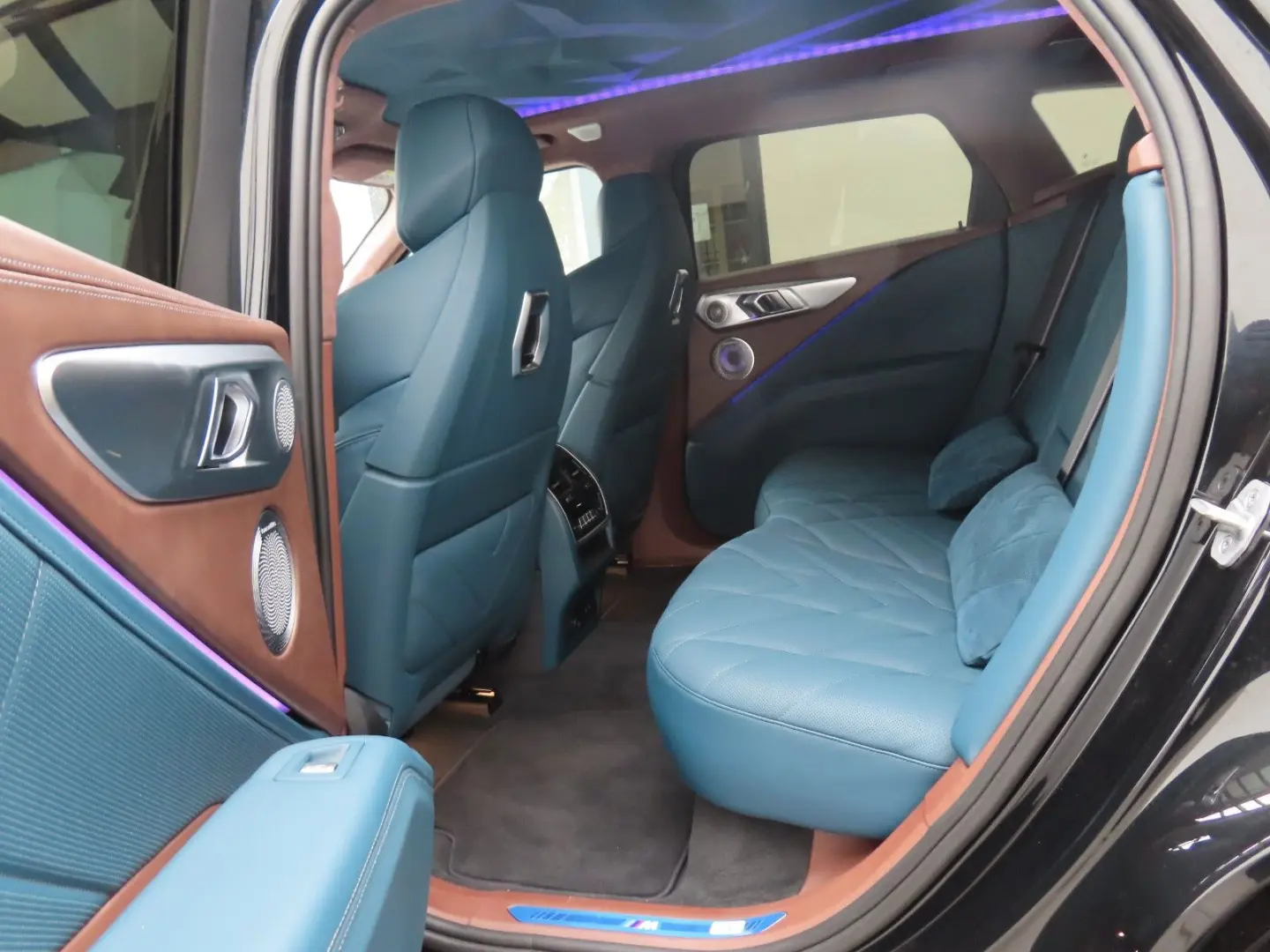 XM AHK Klima Leder Digital Sound Massage