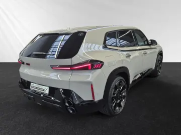 XM Label  € 1.190 Zubehörbonus  UPE  € 225.949 -