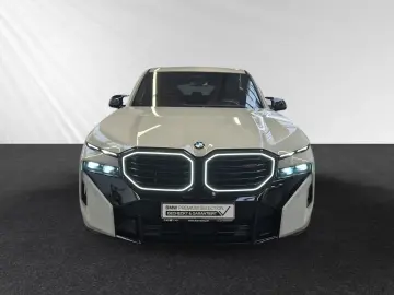 XM Label  € 1.190 Zubehörbonus  UPE  € 225.949 -