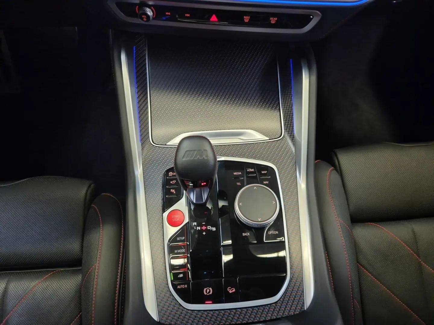 XM Label  € 1.190 Zubehörbonus  UPE  € 225.949 -