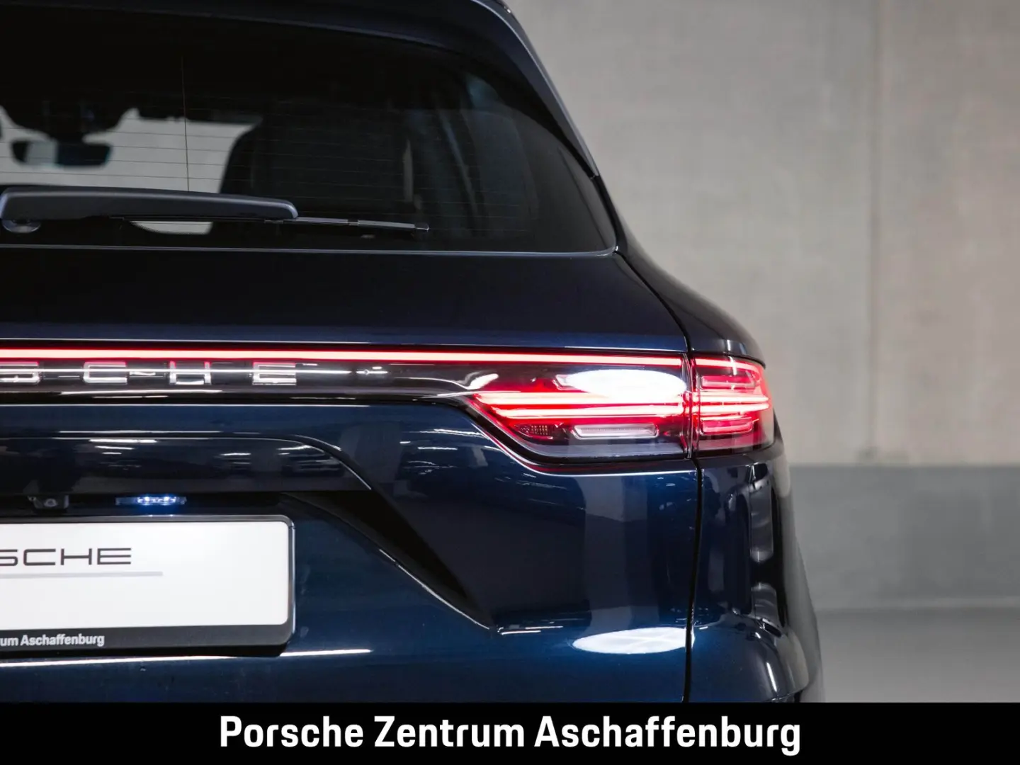 Cayenne E-Hybrid Panoramadach Luftfederung BOSE