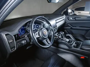 Cayenne E-Hybrid Panoramadach Luftfederung BOSE