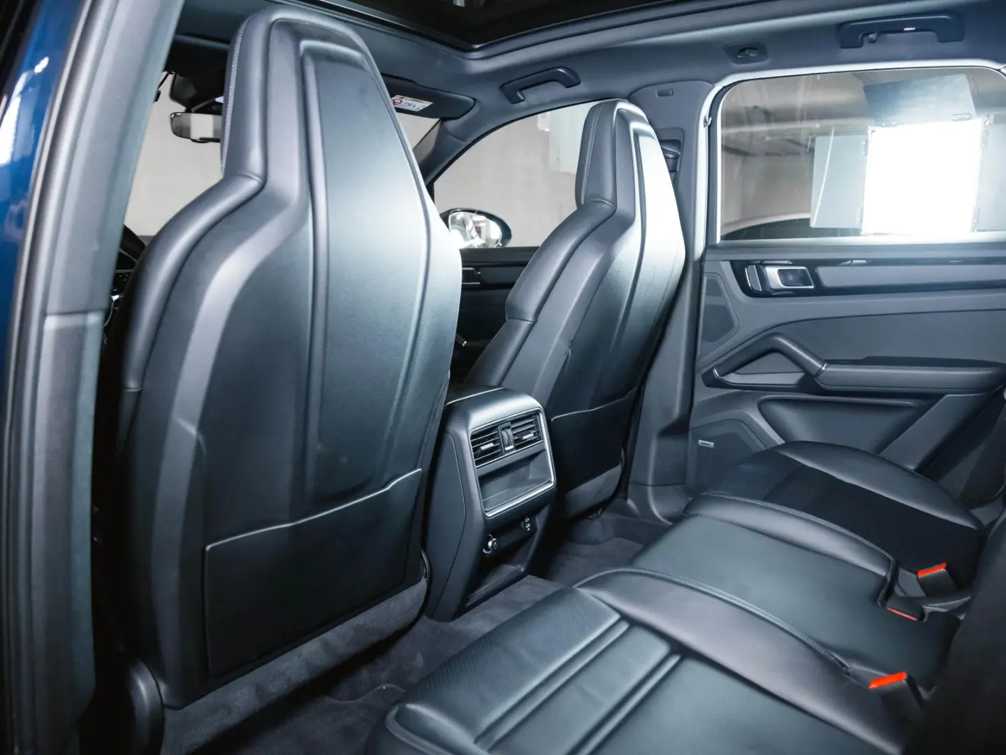 Cayenne E-Hybrid Panoramadach Luftfederung BOSE