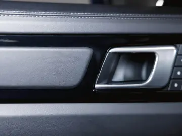 Cayenne E-Hybrid Panoramadach Luftfederung BOSE