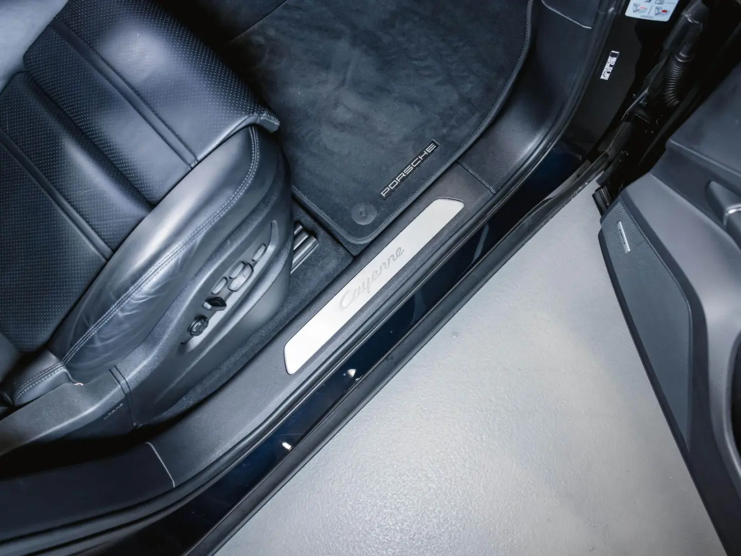 Cayenne E-Hybrid Panoramadach Luftfederung BOSE