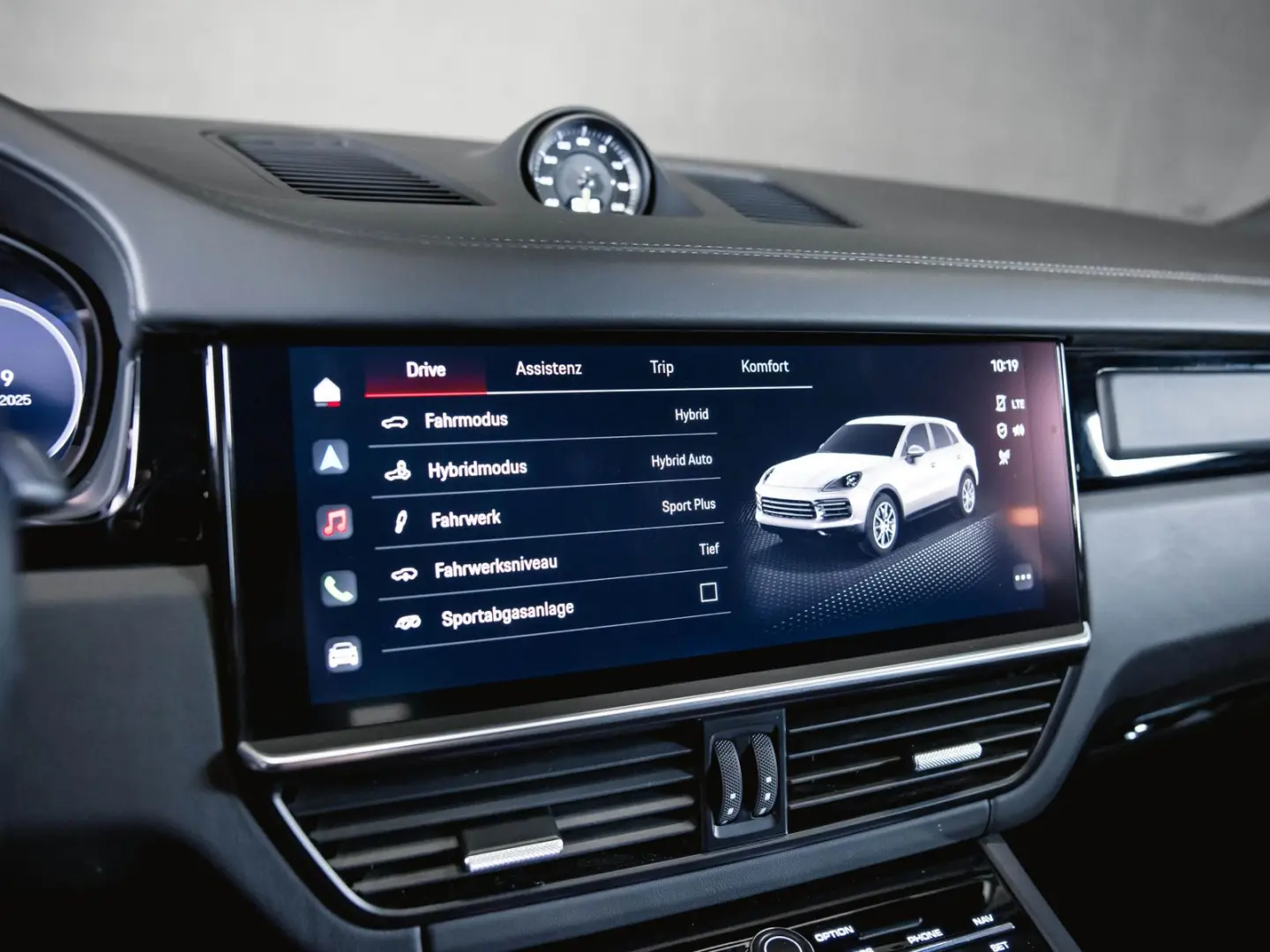 Cayenne E-Hybrid Panoramadach Luftfederung BOSE