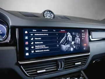 Cayenne E-Hybrid Panoramadach Luftfederung BOSE