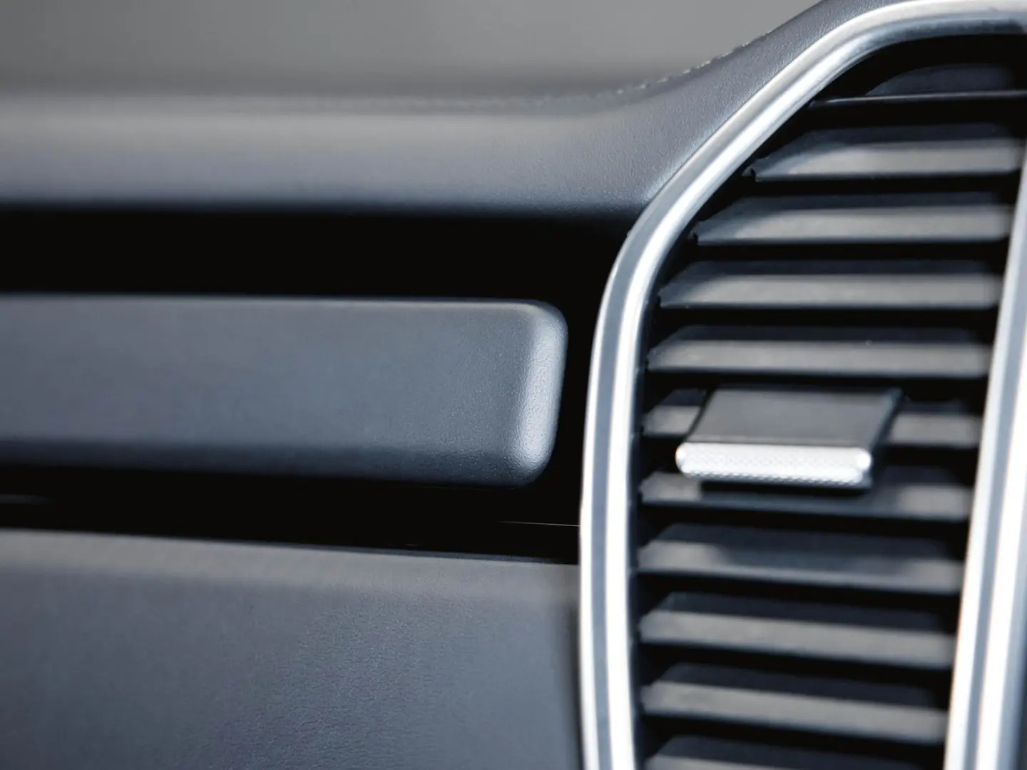 Cayenne E-Hybrid Panoramadach Luftfederung BOSE