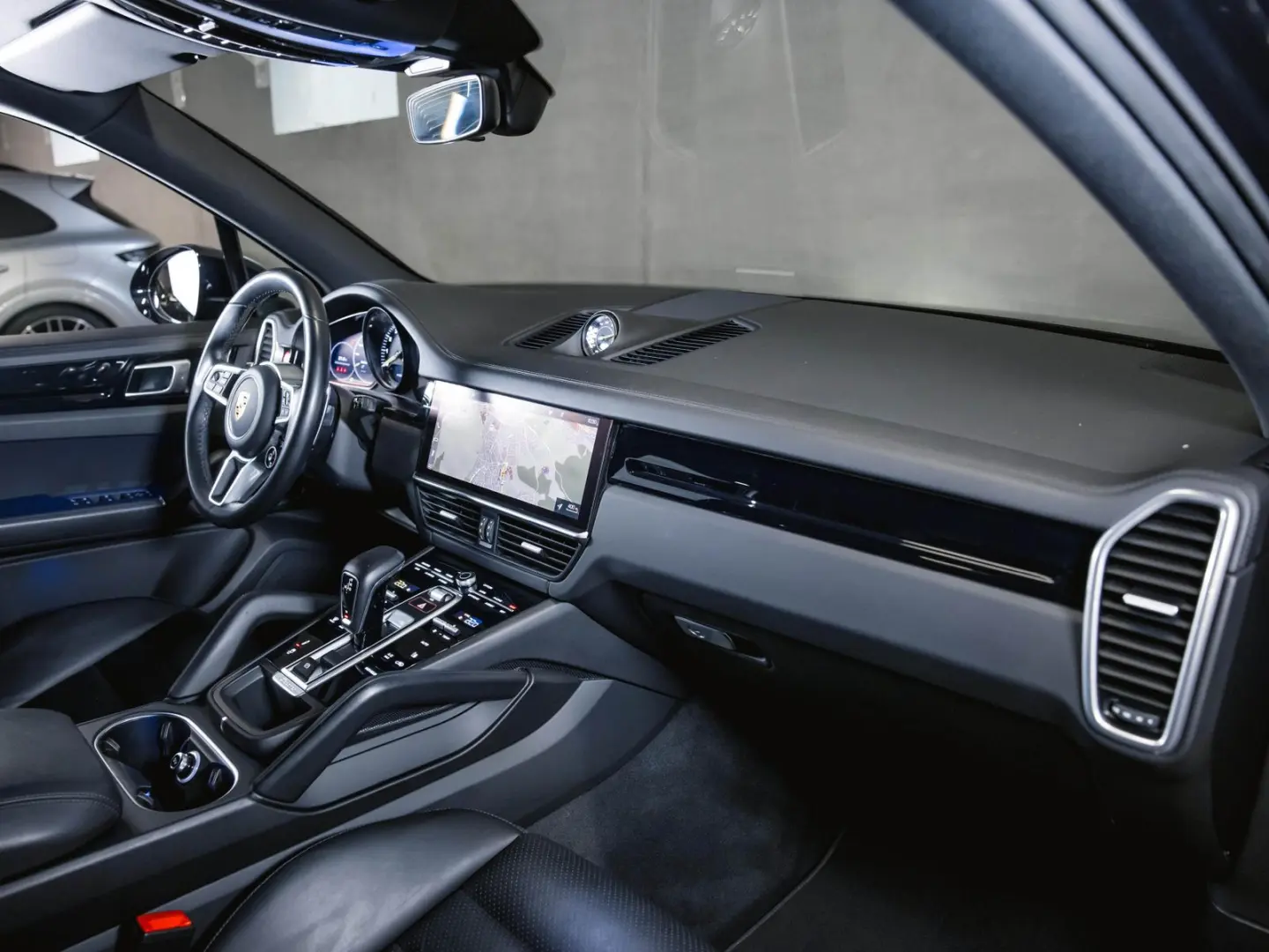 Cayenne E-Hybrid Panoramadach Luftfederung