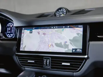 Cayenne E-Hybrid Panoramadach Luftfederung