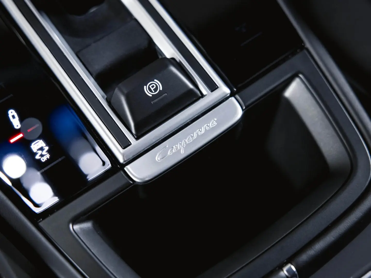 Cayenne E-Hybrid Panoramadach Luftfederung