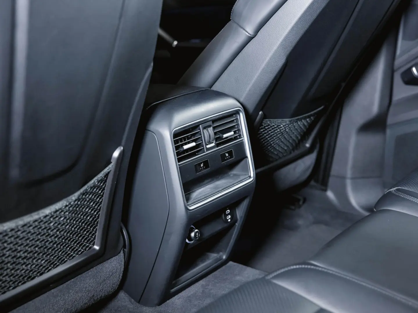 Cayenne E-Hybrid Panoramadach Luftfederung