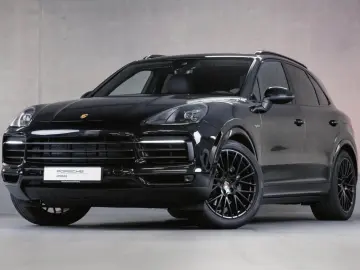 Cayenne E-Hybrid Panoramadach Luftfederung