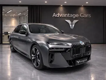 BMW M760e xDrive