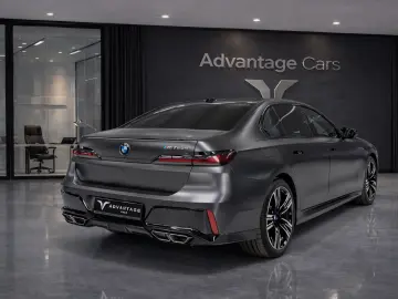 BMW M760e xDrive