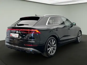 Q8 50 TDI qu S line tip Air HUD Pano Matrix Virt