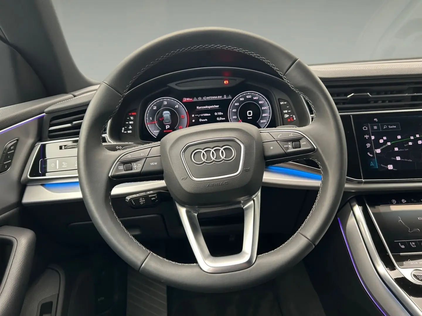 Q8 50 TDI qu S line tip Air HUD Pano Matrix Virt