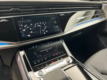 Q8 50 TDI qu S line tip Air HUD Pano Matrix Virt