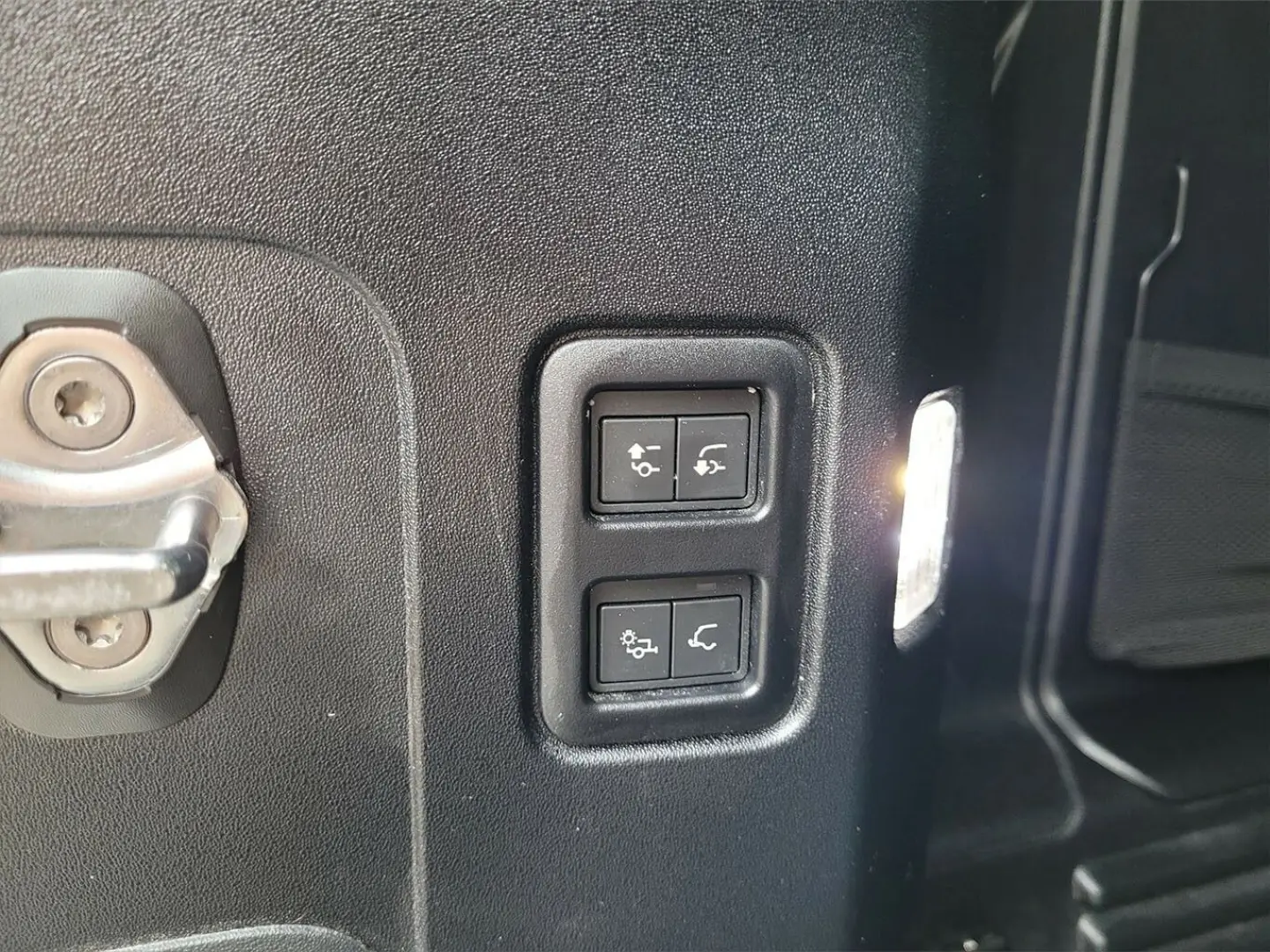 Defender 110 D300 X-DYNAMIC